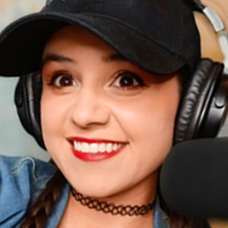 Cristina Gomez, host of the YouTube channel (channel picture).