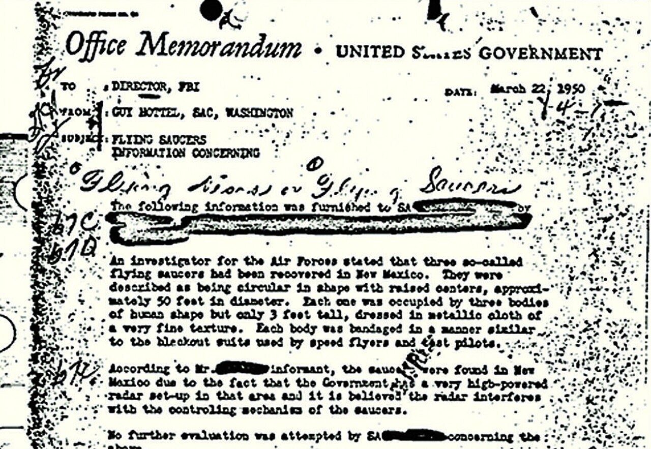 Upper part of the 22 March 1950 memo from Guy Hottel, FBI special agent in charge in Washington, to the FBI Director about three 'flying saucers' said to have been recovered in New Mexico.