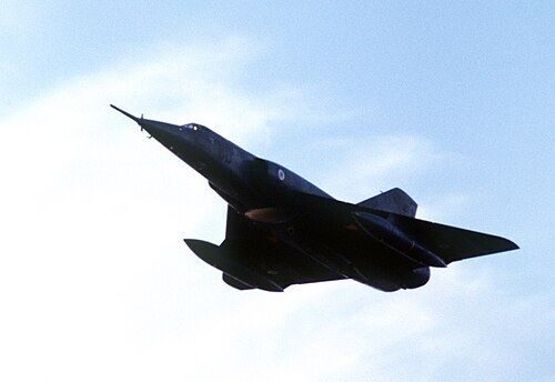 Context: a French Air Force Mirage IVA (EB 1/91 'Gascogne') flying low, 1986 — the bomber type paced by a light near Chaumont on 7 Mar 1977. Not the aircraft involved.