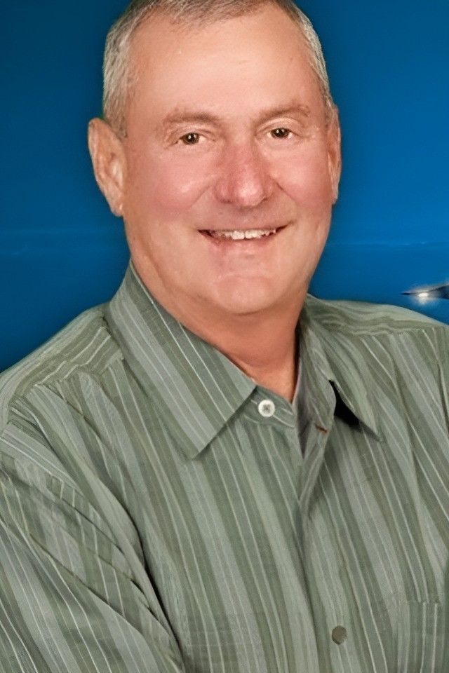Scott Ramsey, co-author of 'The Aztec UFO Incident', in the publicity photo used for a 2019 Podcast UFO interview (cut from the thumbnail).
