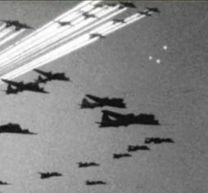 Photo said to show foo fighters beside a B-17 formation, 1944. No archive reference is known (uploaded to Commons in 2025 from a Debrief article); the 415th Night Fighter Squadron records are the verified source.